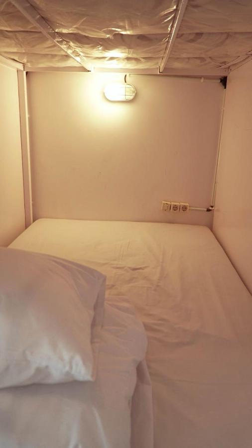 Indonesia Backpacker Hostels Kuta  Ngoại thất bức ảnh