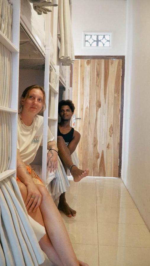 Indonesia Backpacker Hostels Kuta  Ngoại thất bức ảnh