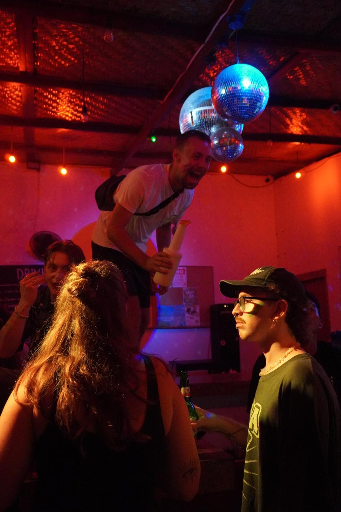 Indonesia Backpacker Hostels Kuta  Ngoại thất bức ảnh